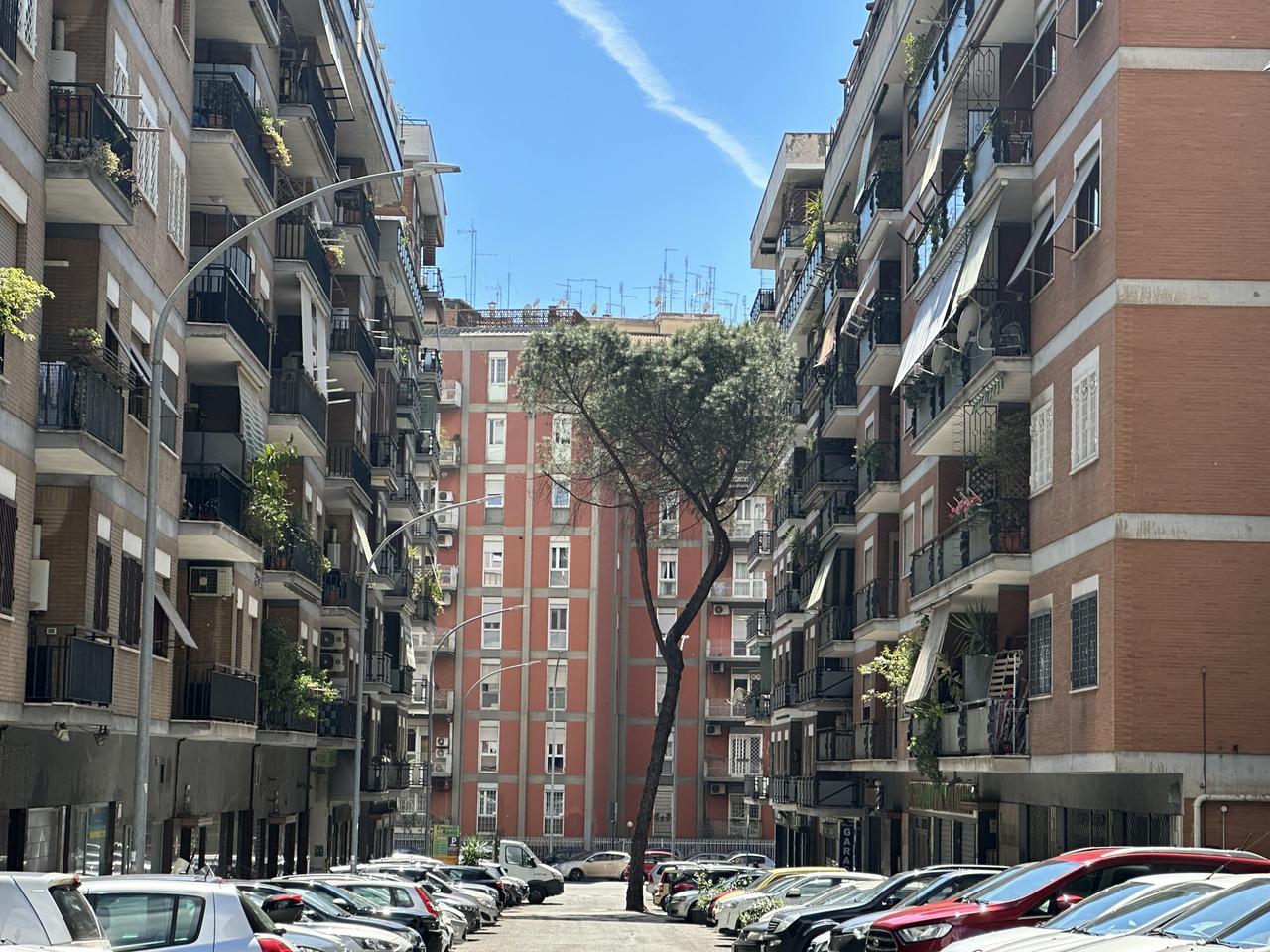 Riforma dei condomini, stop ai contanti e per i morosi pagano tutti: ecco cosa cambia