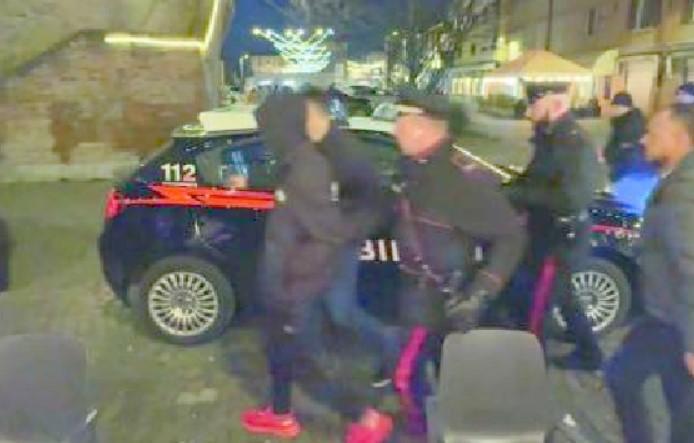 Estorsioni alle influencer sui social. Fermato dai carabinieri in diretta tv a Spilamberto grazie a Le Iene