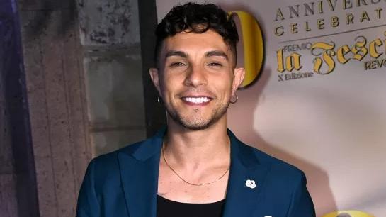 La confessione di Marco Carta commuove la Balivo: «Mai conosciuto mio padre e mamma è morta»