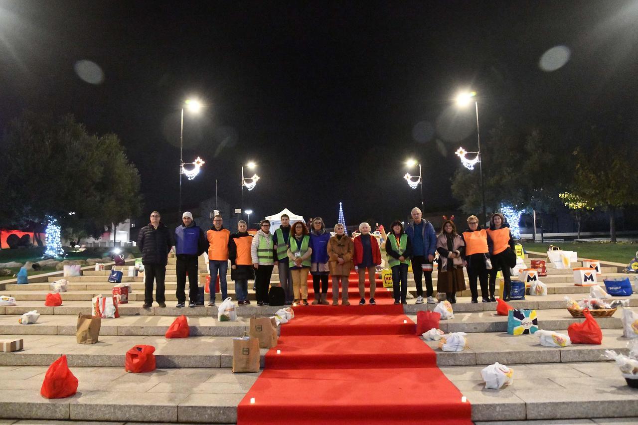 Olbia, il “Miracolo di Natale” a San Simplicio: donati giochi e alimenti per le famiglie in difficoltà