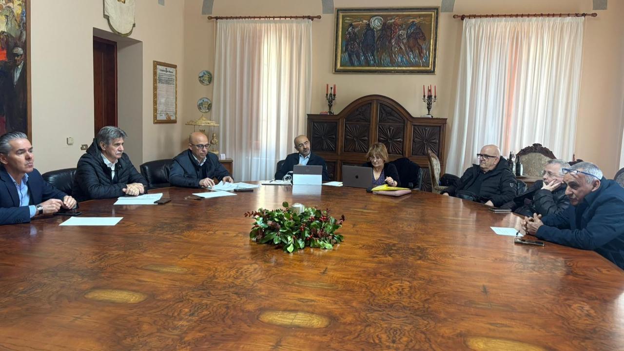 Sanità in crisi, pressing dei sindaci sulla Regione e sull’Asl