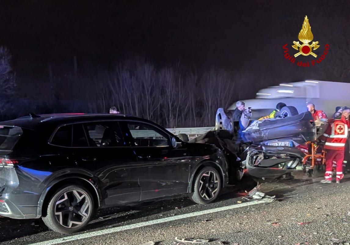Pauroso incidente sull’autostrada A1 a Reggio Emilia, sei auto coinvolte