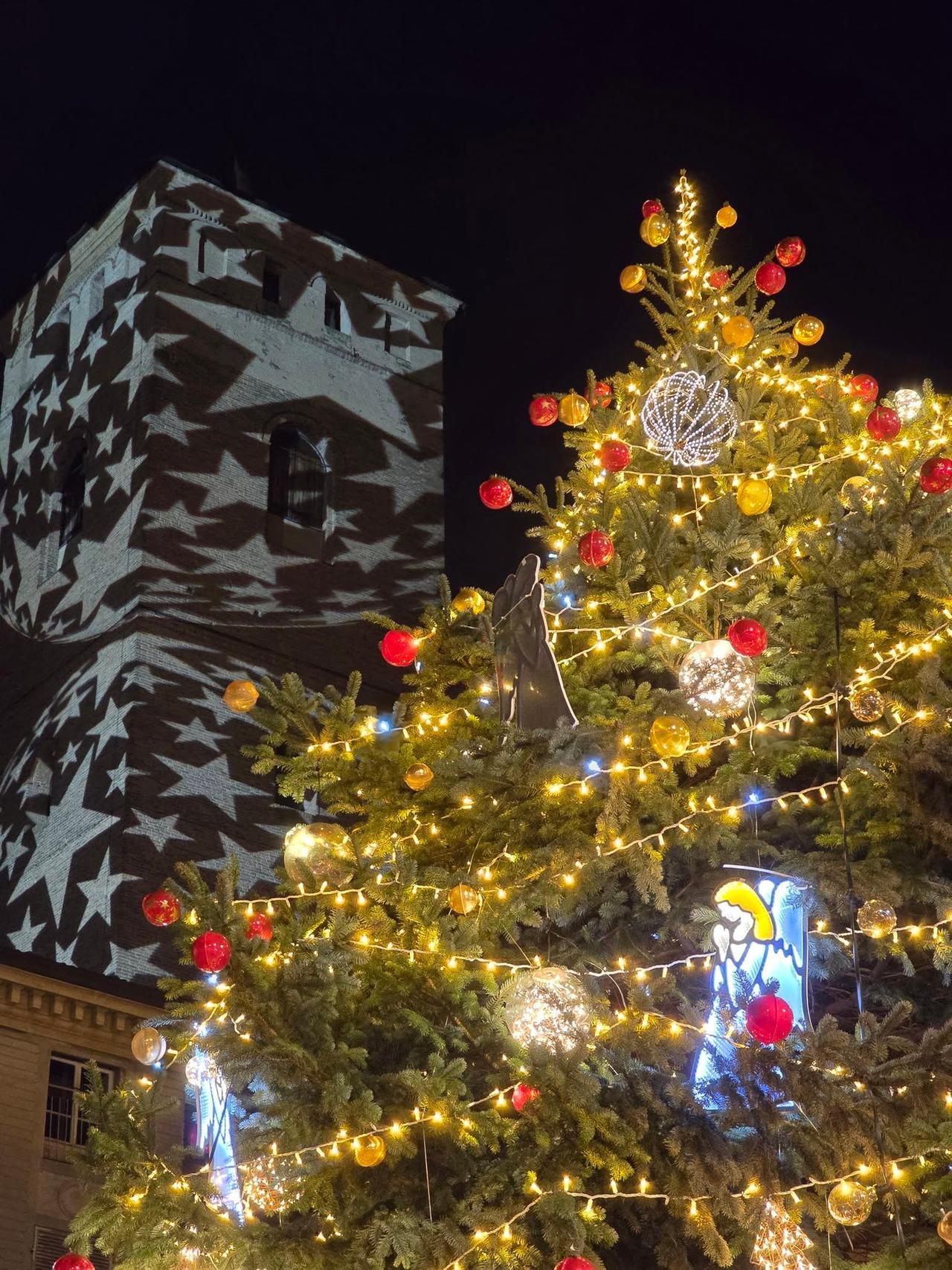 Adventus, festival della piva e la maratona alla ricerca di Babbo Natale: Reggio Emilia si accende per le feste