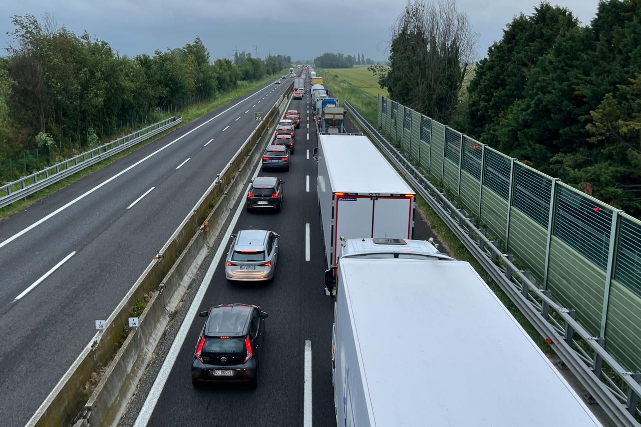 Incidente in A13 tra Ferrara Sud e Ferrara Nord verso Padova, traffico in aumento