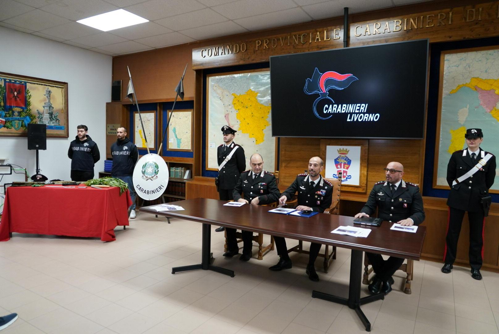 Un momento della conferenza stampa dai carabinieri (foto Stick)