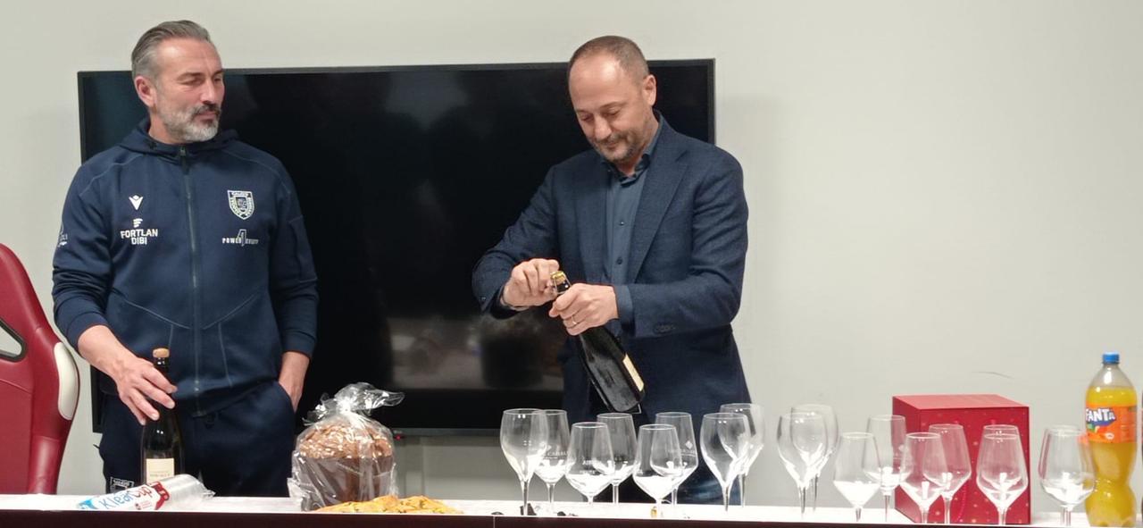 Pescara-Reggiana, Mister Dionigi sprona i suoi: «Non dobbiamo sbagliare l’atteggiamento, dobbiamo dare il massimo in ogni giocata»