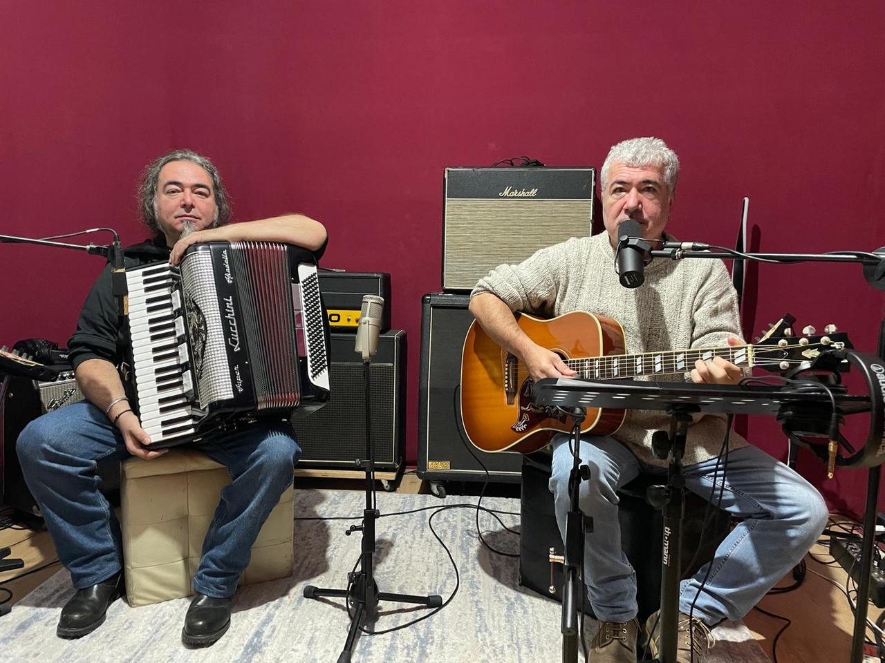 “Acsè”: Il nuovo viaggio in musica dei fratelli Sgavetti tra l'Appennino e il Grande Fiume