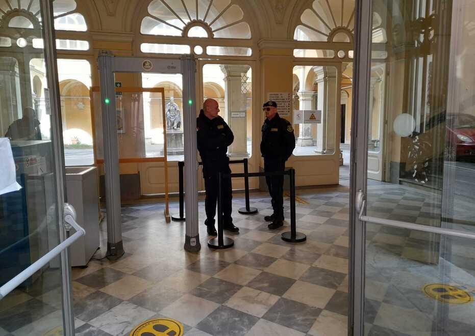 Cecina, minacciò l’ex consigliere comunale: condannato a cinque mesi