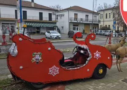 La burocrazia ferma la slitta di Babbo Natale a Dogato, non è omologata né assicurata