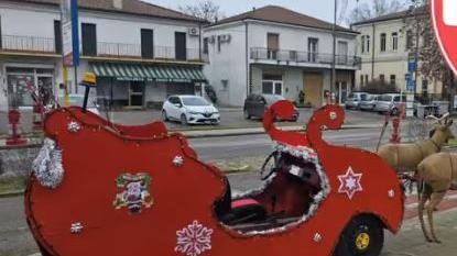 La burocrazia ferma la slitta di Babbo Natale a Dogato, non è omologata né assicurata