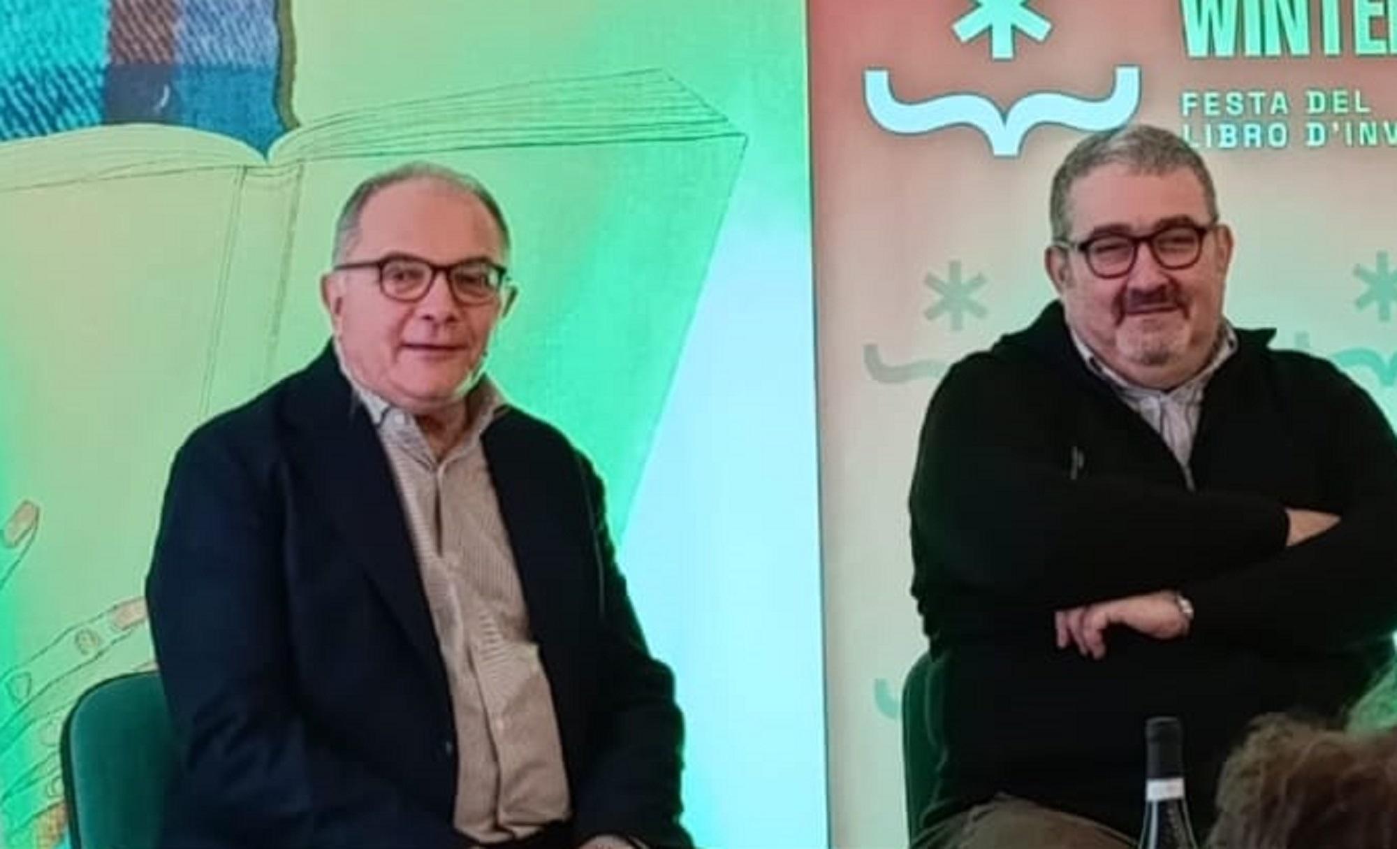 Il procuratore di Livorno Maurizio Agnello, a destra, con l'omologo di Palermo Maurizio de Lucia alla presentazione del libro del 20 dicembre alla Zisa