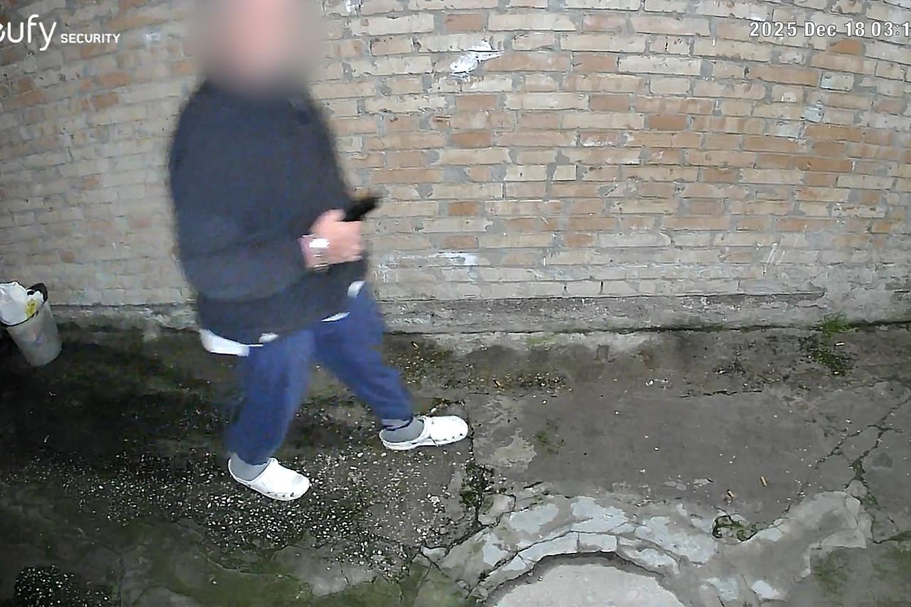 Comacchio, madre e figlio minacciati con la pistola dall’ex di lei