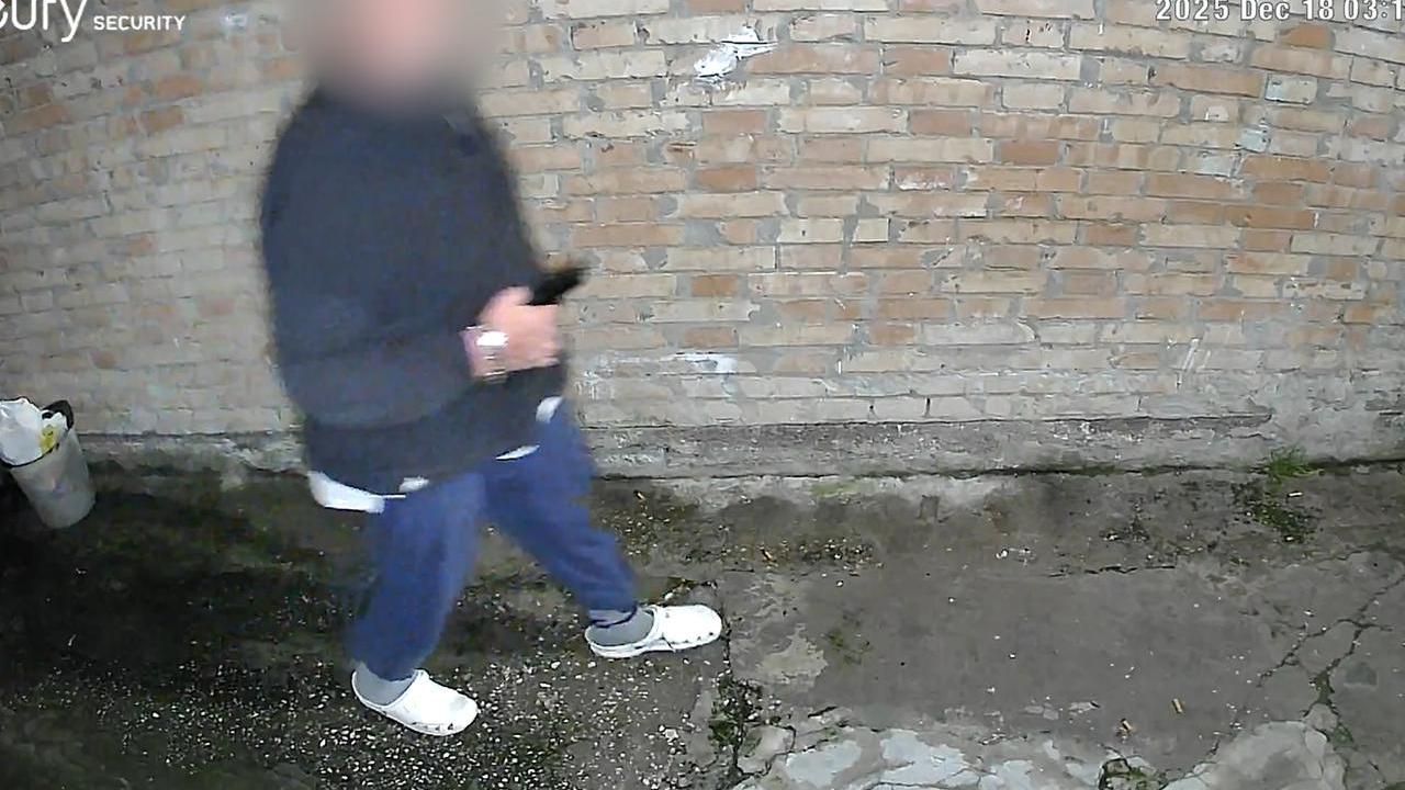 Comacchio, madre e figlio minacciati con la pistola dall’ex di lei