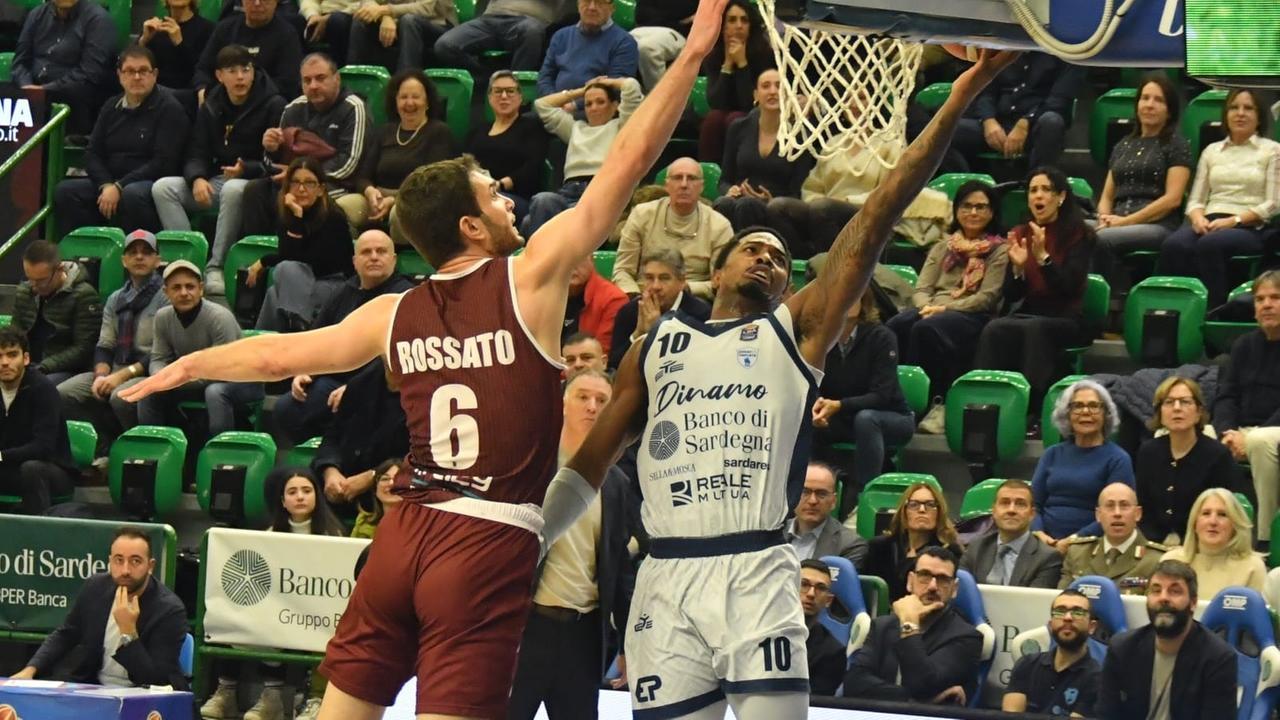 
	Un'azione di Dinamo-Trapani (foto Mauro Chessa)

