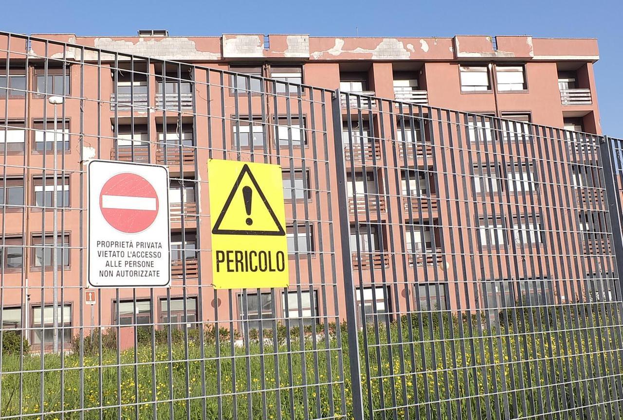 
	Uno degli edifici che costituisce il complesso della Paradisa

