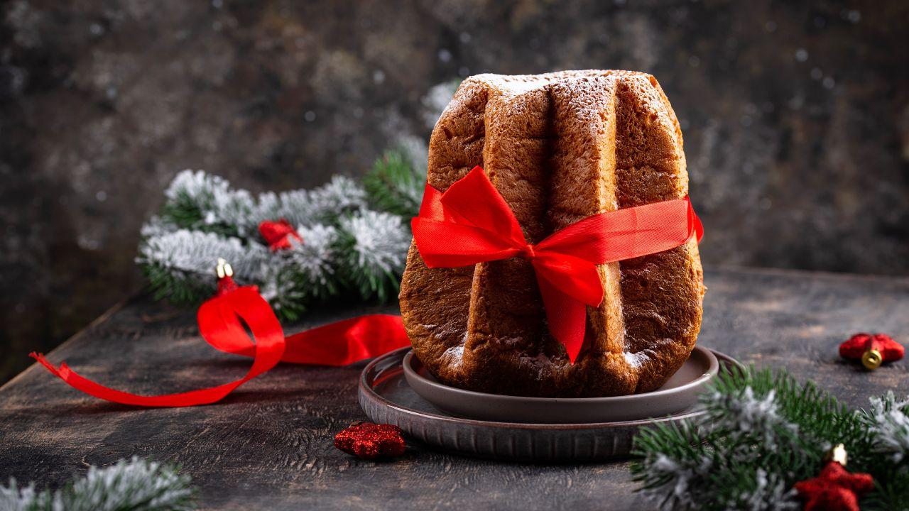 Natale sempre più salato: dal pandoro al cotechino, quanto sono aumentati i prezzi in 10 anni – Come risparmiare