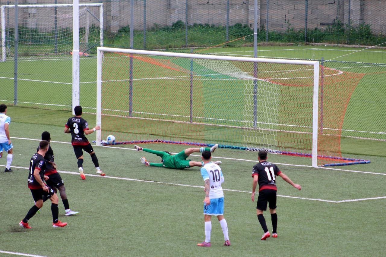 
	Il terzo gol del Latte Dolce segnato da Loru (foto di Ivan Nuvoli)

