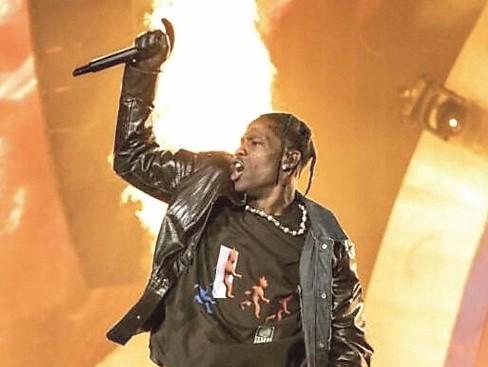 Travis Scott prima di Ye a Reggio Emilia? Le indiscrezioni sull’Hellwatt Festival alla Rcf Arena