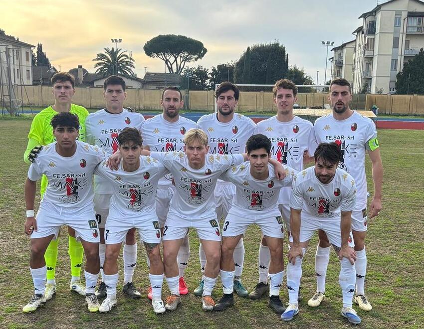 La Lucchese trema a Fucecchio ma in rimonta strappa un pari d’oro 