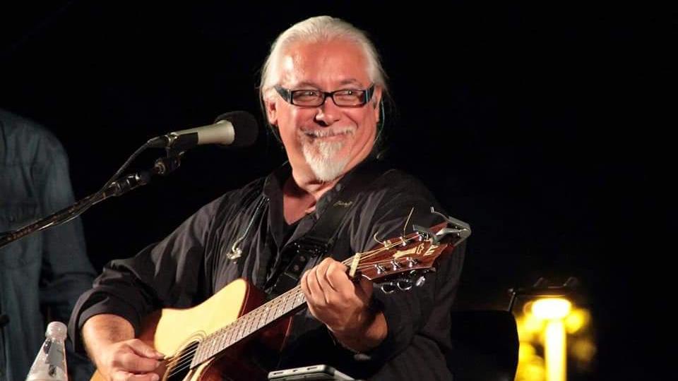 Beppe Dettori cantautore