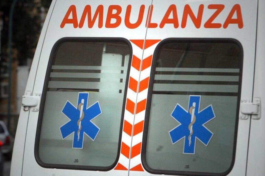 Lucca, scontro auto-bici: rider finisce in ospedale