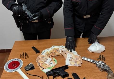 
	Droga e armi sequestrate

