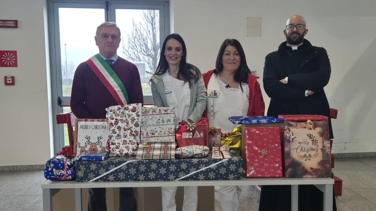 Da Jolanda di Saovia a Cona, doni e pannolini ai bimbi malati