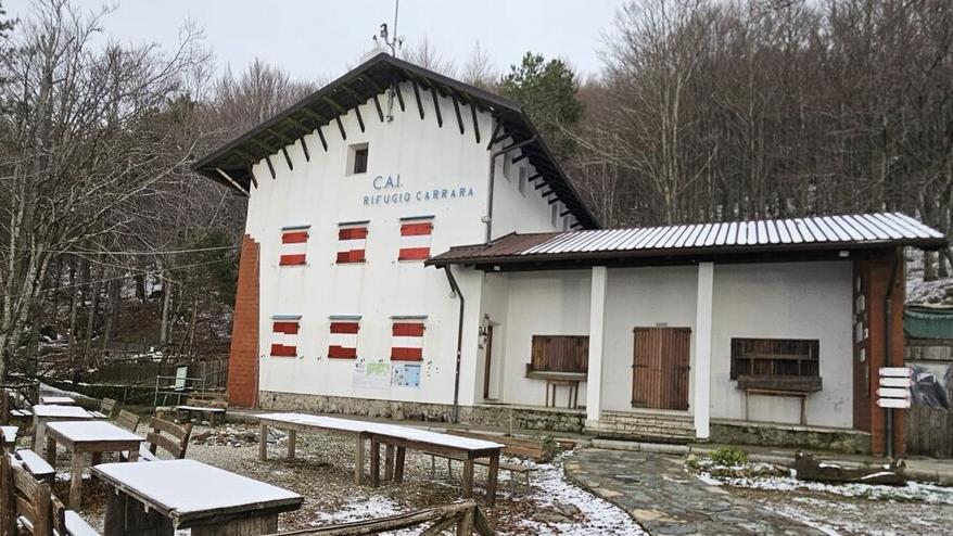Il rifugio Cai “Carrara” a Campocecina