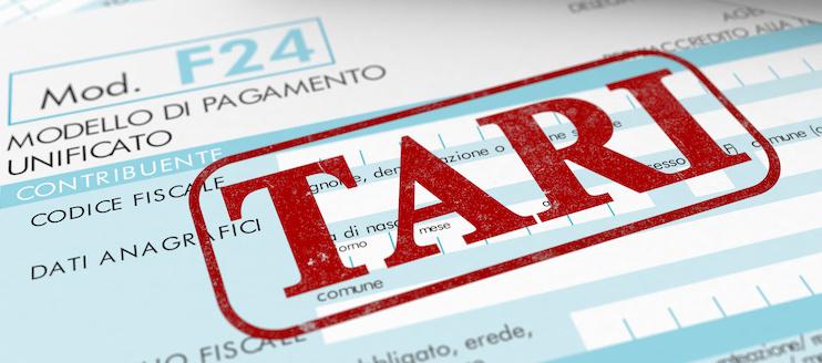 Tari, a Follonica varato un pacchetto di riduzioni: cosa cambia per famiglie e negozi