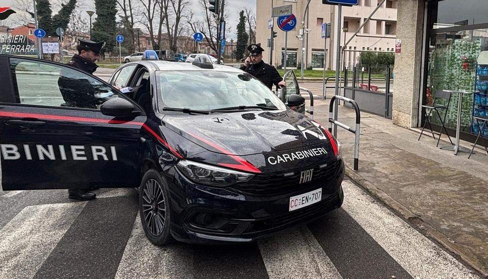 Rissa serale di fronte al bar a Bondeno, già individuati i protagonisti