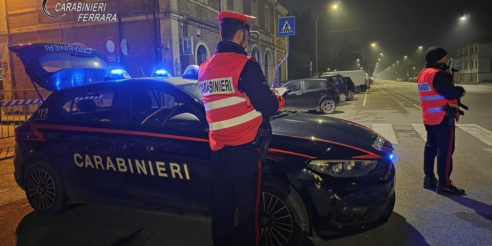 Tasso alcolemico alle stelle: denunciati due automobilisti a Copparo