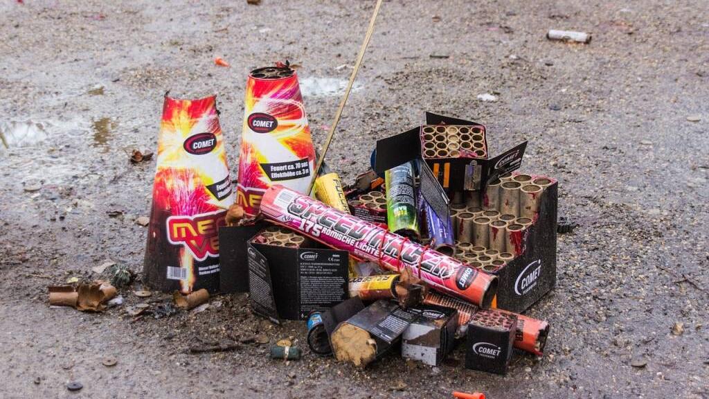 Prato, stop ai botti: torna il divieto meno rispettato di sempre