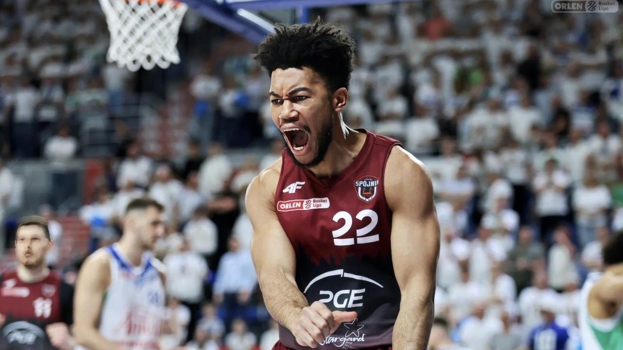 Pallacanestro Reggiana, l'arrivo di Brown Jr “sacrifica” Echenique? Si sonda il mercato dei lunghi