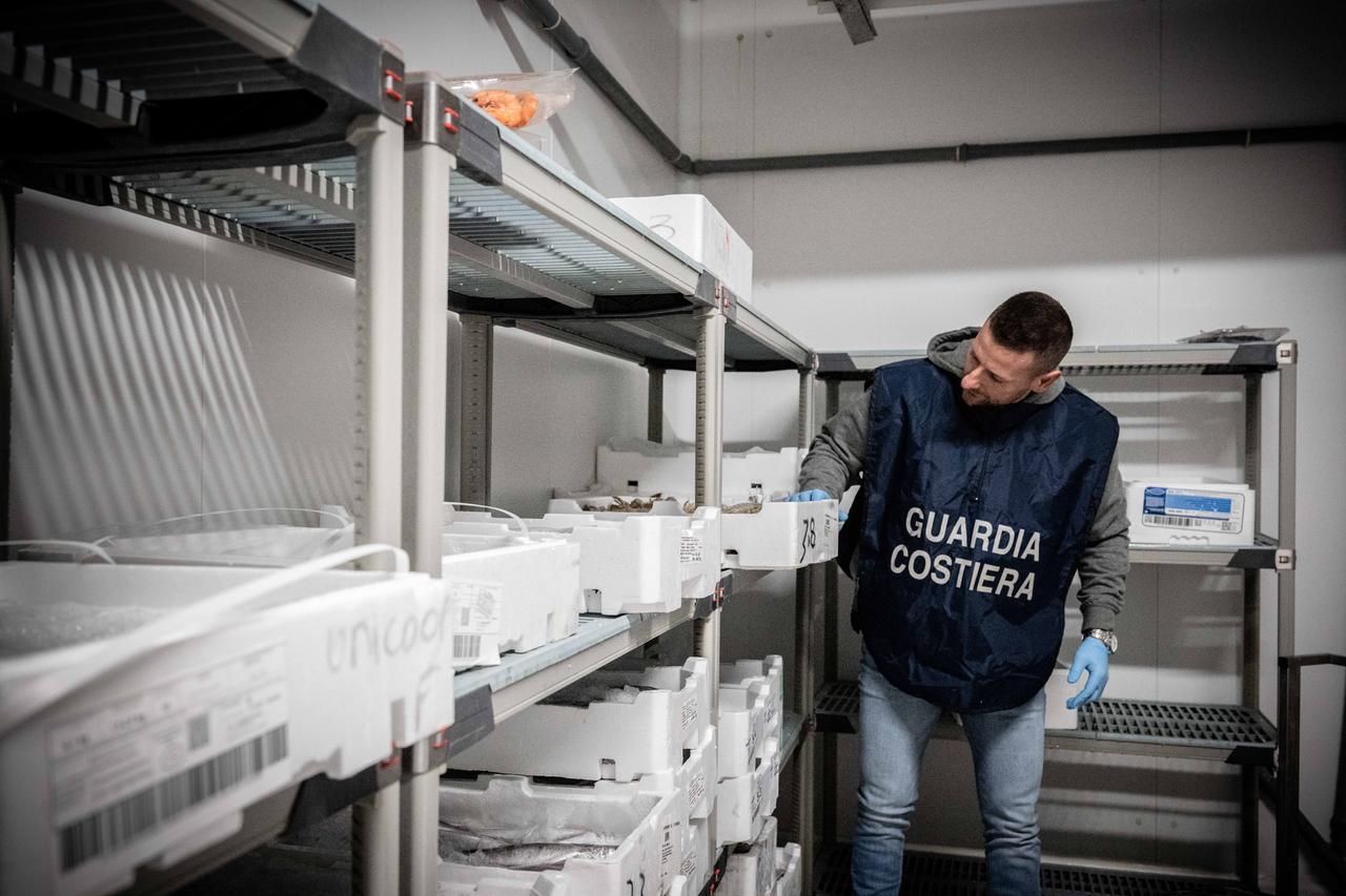 
	Guardia costiera in azione

