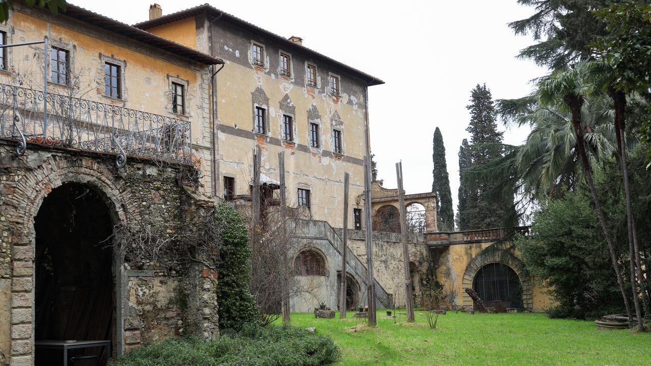 L'esterno della villa di Rusciano ora di proprietà del Comune di Firenze