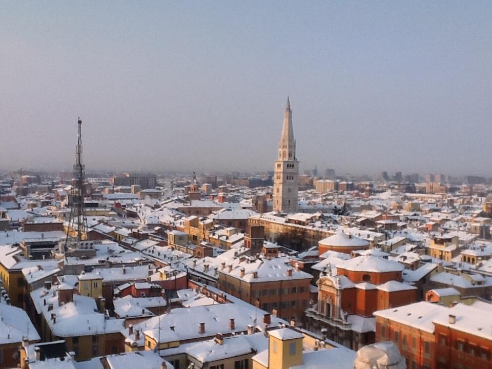 Altro che neve: a Modena è stata la Vigilia di Natale più piovosa della storia