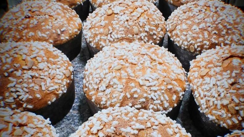 Tragedia alla vigilia di Natale: mangia una fetta di panettone e muore soffocato