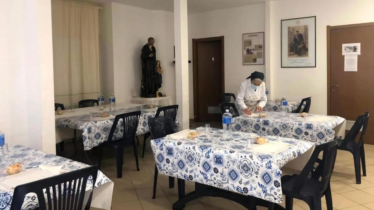 Sciacalli di Natale a Olbia, rubato il cibo destinato ai bisognosi: mensa costretta a chiudere