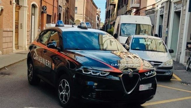 Ferrara, accoltellato al parcheggio Diamanti: arrestati tre ventenni