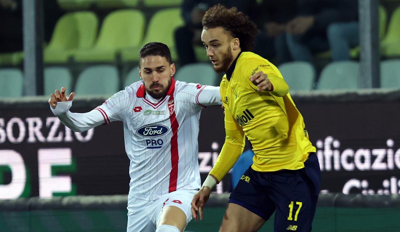 LIVE Modena-Monza 1-0 (41’ rig Gliozzi)