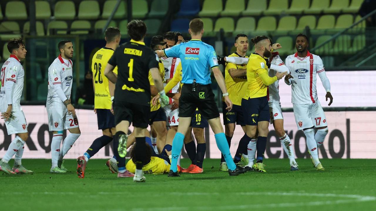 Modena-Monza 1-2: nervi tesi al Braglia
