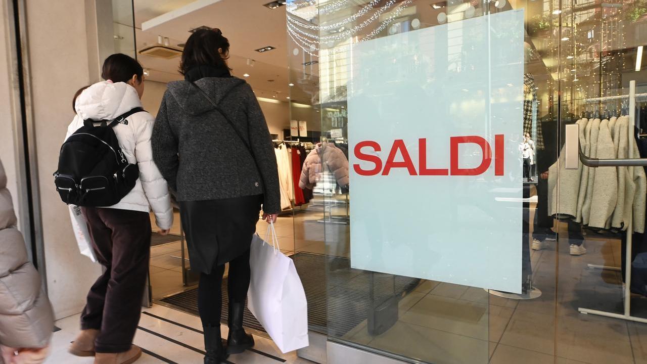 Saldi invernali in Sardegna, inizia il conto alla rovescia: ecco quando iniziano