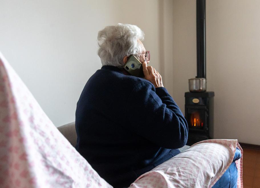 Una vittima di truffa (foto d'archivio)