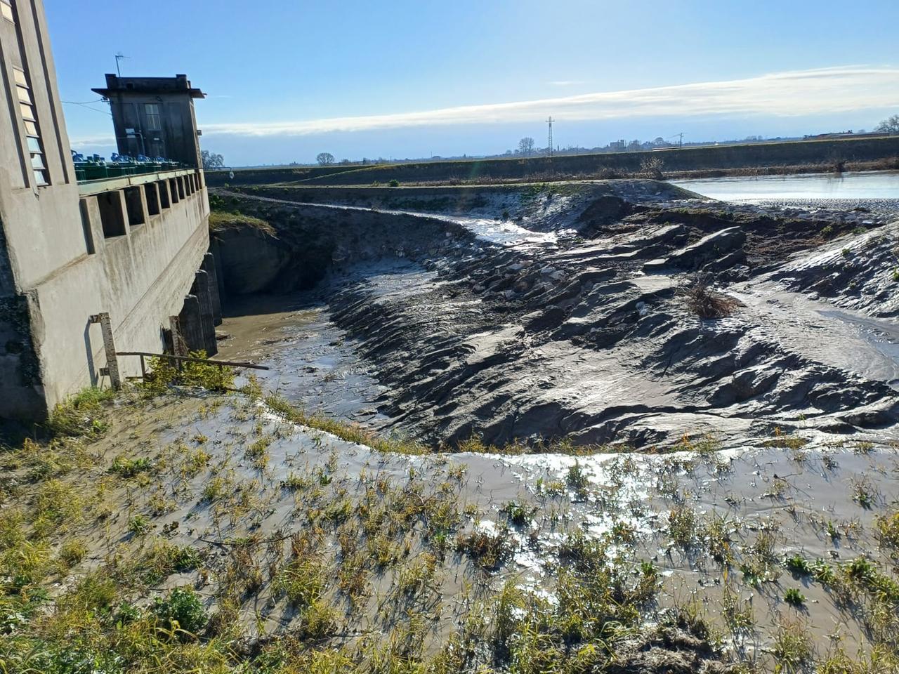 Campotto, agricoltori sul piede di guerra: «I nostri terreni di nuovo allagati»