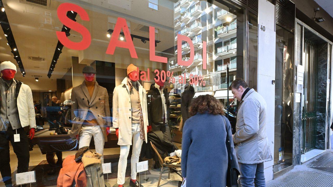 Saldi in Toscana 2026: la data d’inizio, i consigli e le cinque cose da sapere