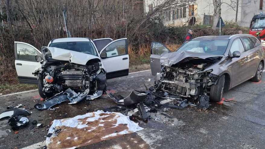 Frontale sulla Fondovalle: sei persone in ospedale, traffico verso l’Appennino in tilt