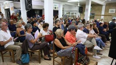 Ferrara, feste di Capodanno nei centri anziani: «Ma l’atmosfera è tanto cambiata»