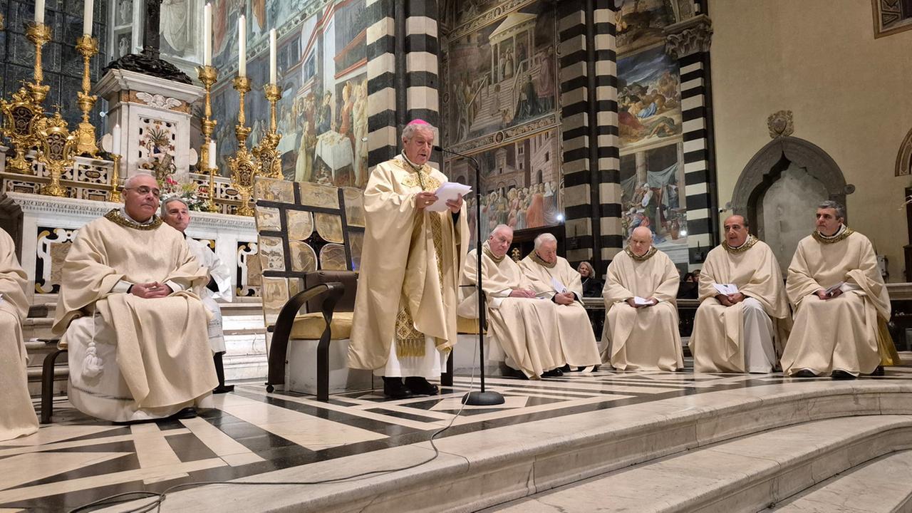 Il vescovo Giovanni Nerbini durante l'omelia