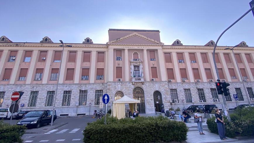 L'ospedale di Livorno (foto d'archivio)