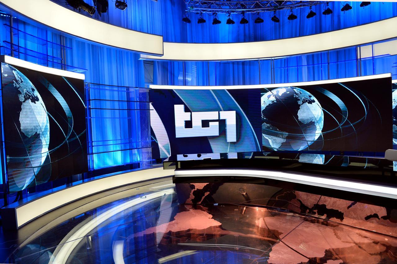 Canali Rai oscurati, cittadini infuriati: «Paghiamo il canone ma niente segnale»